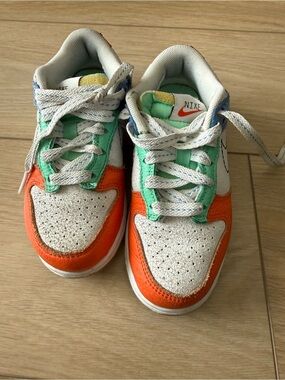 Nike